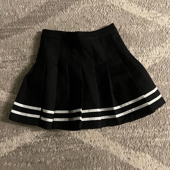 hm skirt - Picture 1 of 3